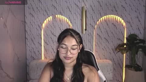 milenka_tx online show from March 6, 8:19 pm