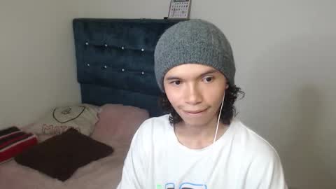 Snapshot of milesxoxo6969 chatting on October 18, 8:46 pm milesxoxo6969 online show from October 18, 8:46 pm