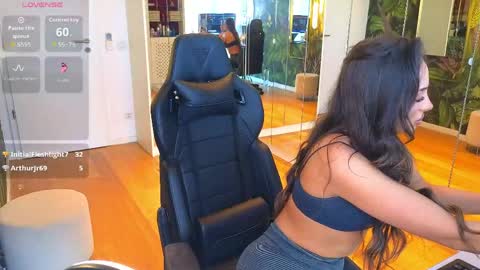 Miley Sin online show from April 16, 1:44 pm