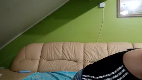 milf44milf online show from July 24, 6:49 pm