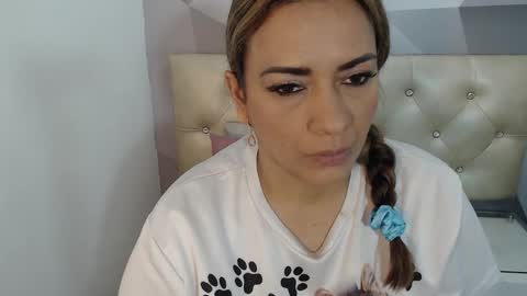 milf_hugeboobs online show from January 19, 10:47 am