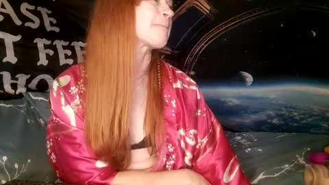 Snapshot of milfymia73 chatting on February 16, 9:27 pm Mia online show from February 16, 9:27 pm
