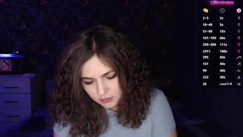 Snapshot of milk_slice chatting on February 10, 10:19 pm Stella and Neo online show from February 10, 10:19 pm