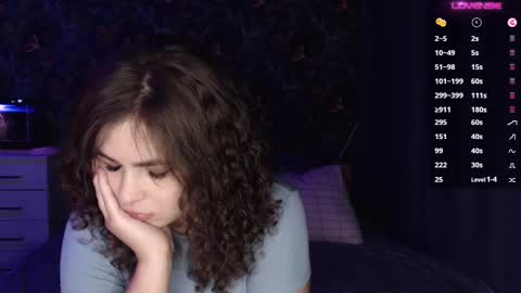 Snapshot of milk_slice chatting on February 24, 1:35 am Stella and Neo online show from February 24, 1:35 am