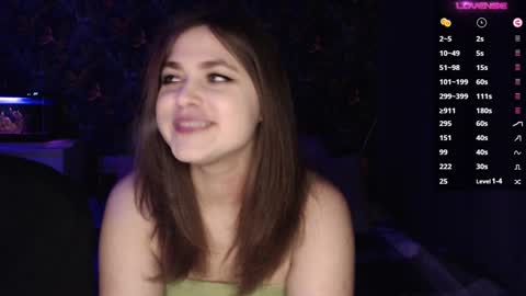 Snapshot of milk_slice chatting on February 7, 10:30 pm Stella and Neo online show from February 7, 10:30 pm