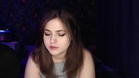 Snapshot of milk_slice chatting on March 9, 10:19 pm Stella and Neo online show from March 9, 10:19 pm