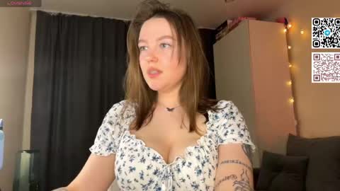 KiteNext stream  0300-0900UTS5 online show from April 15, 10:43 pm