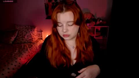 Snapshot of milky_wayx chatting on October 11, 2:54 pm Lisa online show from October 11, 2:54 pm