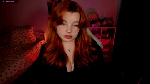 Snapshot of milky_wayx chatting on October 18, 12:42 pm Lisa online show from October 18, 12:42 pm