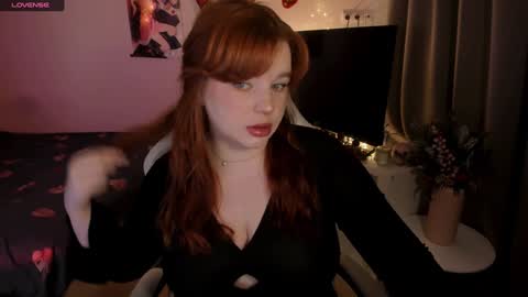 Snapshot of milky_wayx chatting on December 31, 9:53 am Lisa online show from December 31, 9:53 am