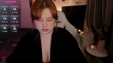 Snapshot of milky_wayx chatting on December 25, 8:07 am Lisa online show from December 25, 8:07 am