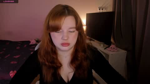 Snapshot of milky_wayx chatting on December 2, 7:19 am Lisa online show from December 2, 7:19 am