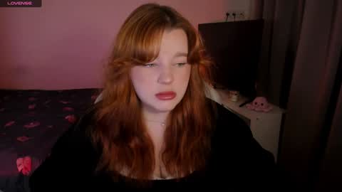 Snapshot of milky_wayx chatting on December 4, 5:21 am Lisa online show from December 4, 5:21 am