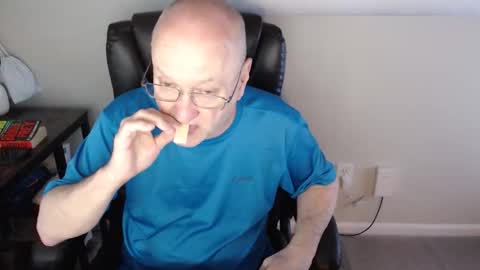 millenium0129 online show from April 15, 12:03 am