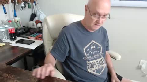 millenium0129 online show from September 8, 3:33 pm