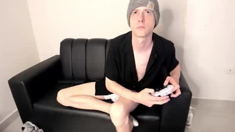 SlimnHungOH online show from April 20, 12:02 am