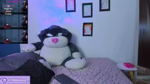 Snapshot of millie_lamar chatting on September 16, 3:53 am online show from September 16, 3:53 am