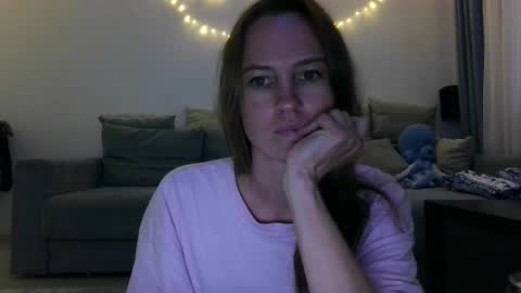 milly_browski online show from September 13, 4:53 pm