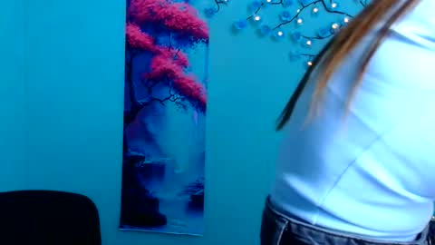 Milly online show from November 13, 12:41 pm