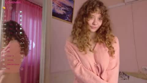 milounee online show from February 25, 9:02 am