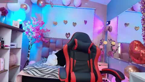  Milu Belucci  online show from February 16, 1:20 pm