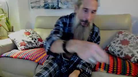 mindphuk online show from December 23, 2:51 am