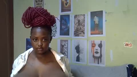 mini_karee online show from March 3, 3:41 pm