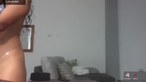 Snapshot of minikunis chatting on September 13, 9:50 pm Mini Mila Kunis ft Ashton Katchero. Follow me to stay in touch online show from September 13, 9:50 pm