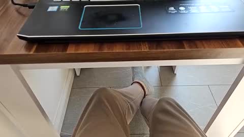 Jesse J. online show from September 28, 9:29 am