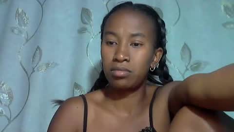 minouch211907 online show from March 24, 6:47 pm