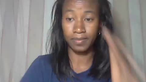 minouch211907 online show from December 1, 2:09 am