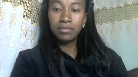 minouch211907 online show from June 11, 2:33 am