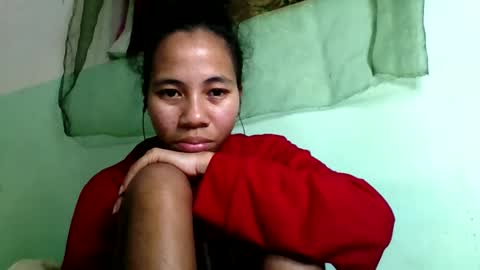 Snapshot of mirah881 chatting on October 3, 6:05 pm mirah881 online show from October 3, 6:05 pm