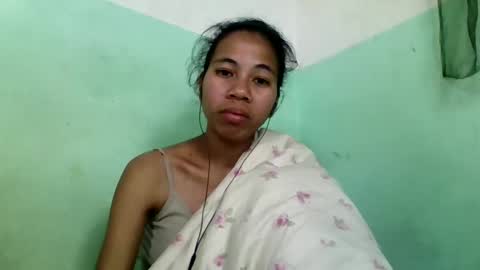 Snapshot of mirah881 chatting on October 5, 6:26 pm mirah881 online show from October 5, 6:26 pm