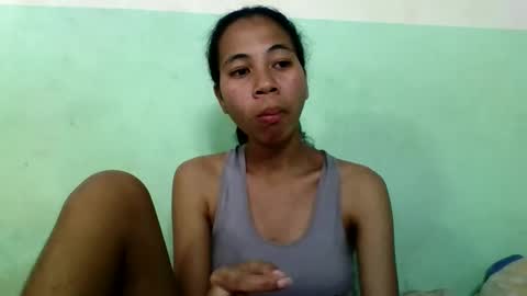 Snapshot of mirah881 chatting on October 17, 3:49 pm mirah881 online show from October 17, 3:49 pm