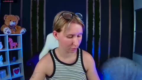 Mira online show from July 26, 6:16 pm