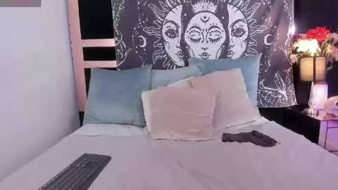 Miranda  online show from April 15, 6:11 pm