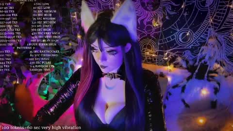 mirareed online show from May 3, 10:49 pm