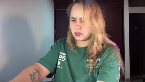 mirilinda online show from October 28, 3:40 am