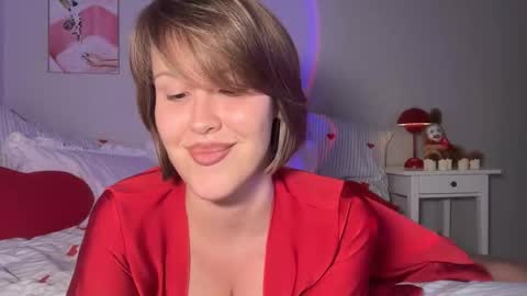 Shelley online show from December 3, 5:02 pm