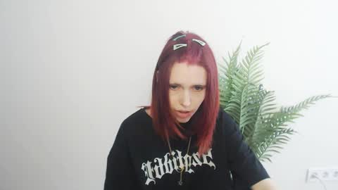 misaki_chan_ online show from May 14, 8:12 am