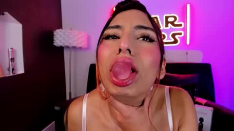 Allison online show from February 6, 11:24 am