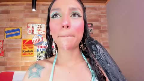 Snapshot of miss___evangeline chatting on October 1, 2:54 am Evangeline online show from October 1, 2:54 am