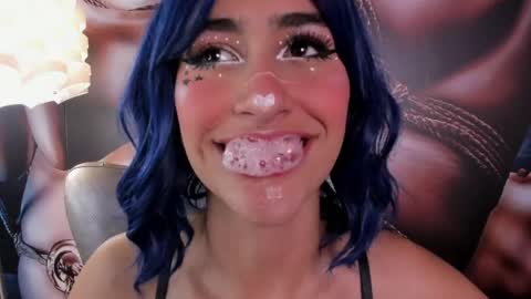 Taylor online show from April 14, 2:26 am