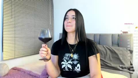 miss__jones_ online show from April 19, 12:11 am