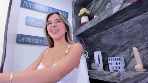 Zoe online show from October 24, 6:52 pm