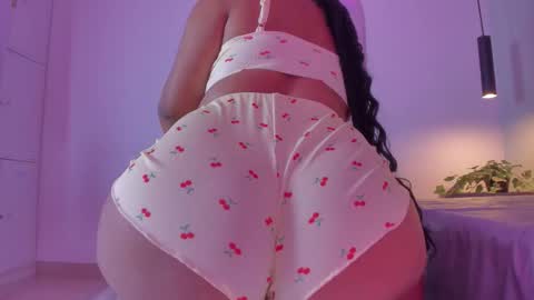 Amber  online show from February 9, 5:11 am