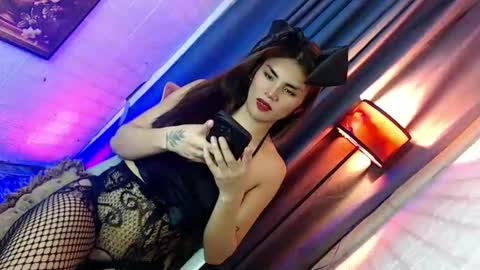 miss_bella69 online show from November 25, 6:56 am
