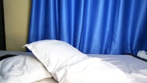 miss_bigass33 online show from July 17, 5:53 am
