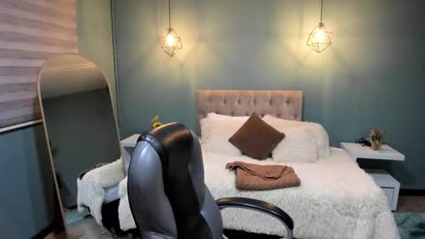 Cataleya online show from February 19, 11:42 am